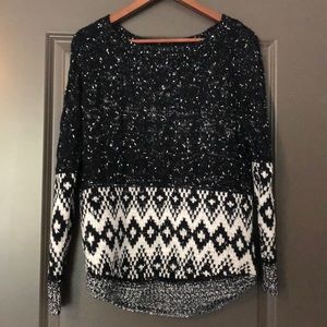 Shasa Women’s Sweater Size S Black & White